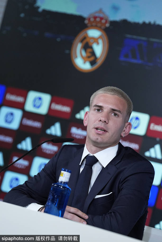 多纳鲁马加盟曼城：意大利门将年薪1600万欧，背后故事引人关注